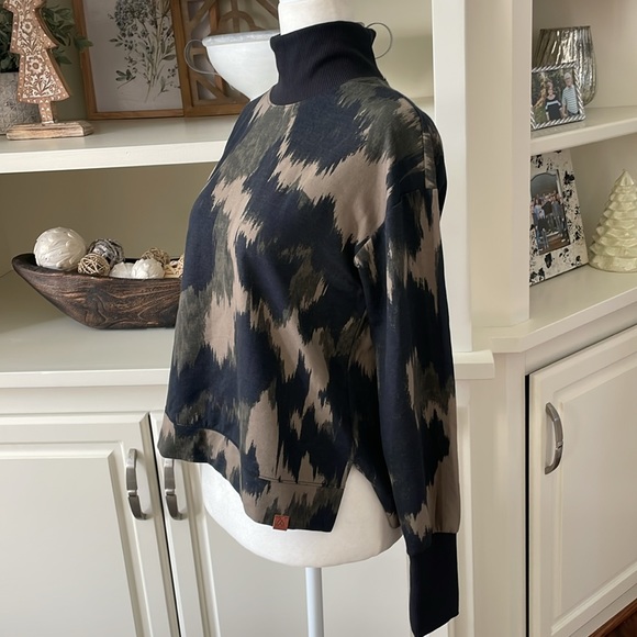 Alpine Design Camo Mockneck Sweatshirt - Picture 3 of 10